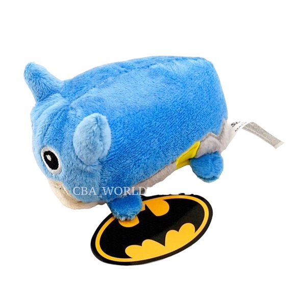 Six Flags Park Exclusive DC Comics Mini 4" Plush - Batman - Picture 2 of 2
